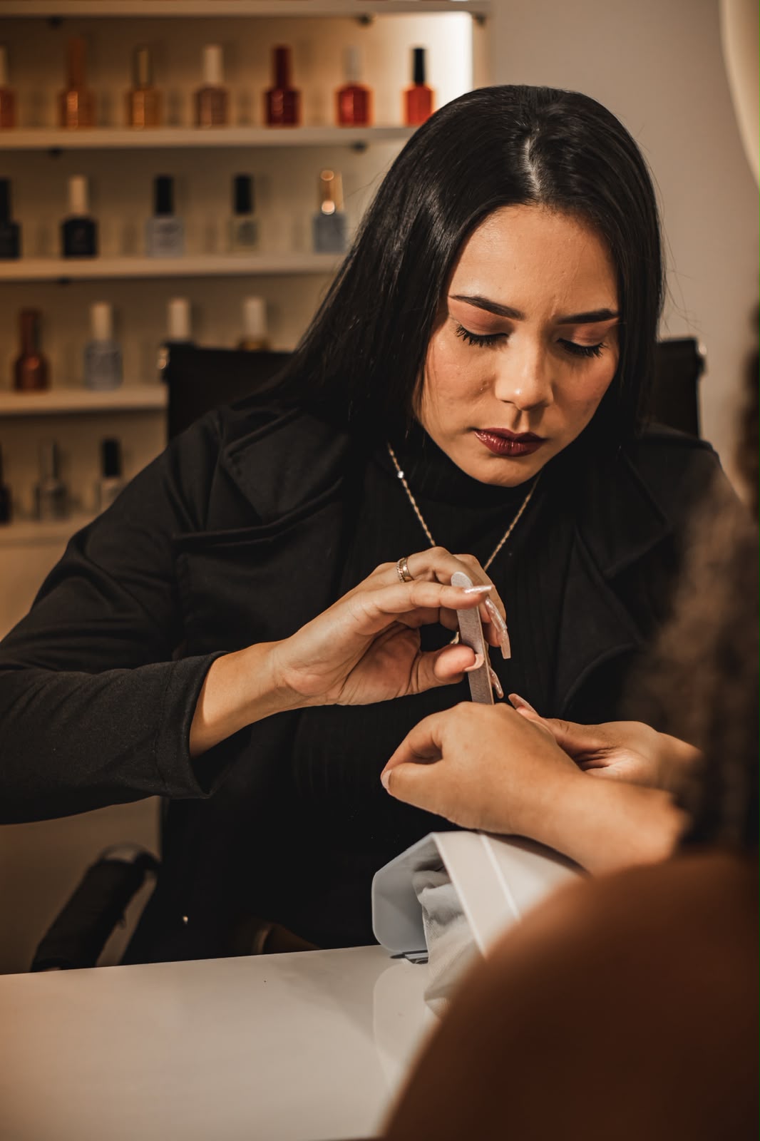 Atendimento no Anna Vitória Nail Studio